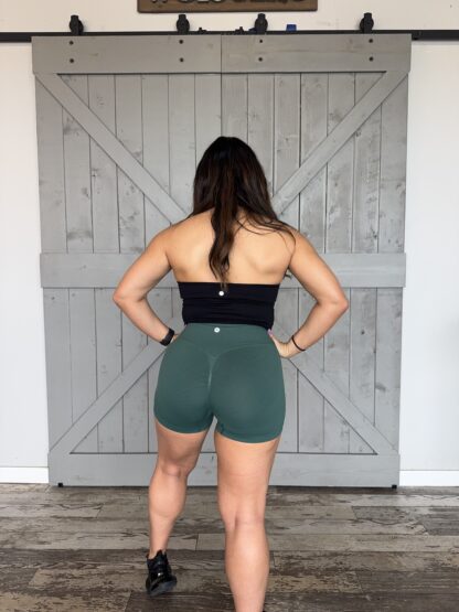 Fit Booty Front Crossover Contour Shorts in Small-2XL - Image 27