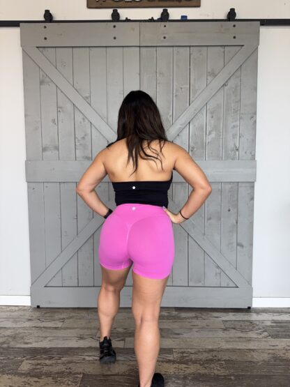 Fit Booty Front Crossover Contour Shorts in Small-2XL - Image 25