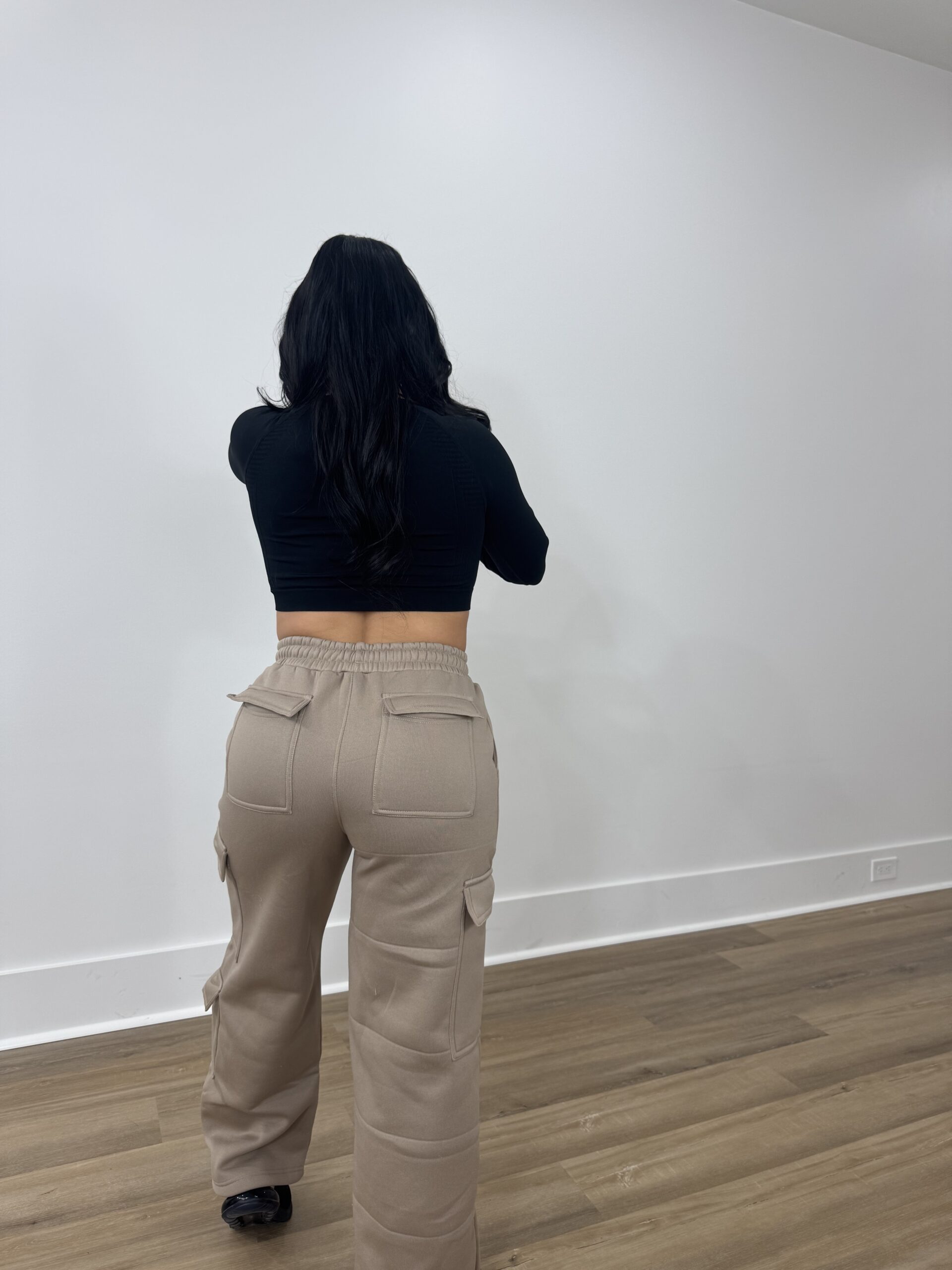 Fit Booty Essential Pocket Comfort Sweats - Image 4